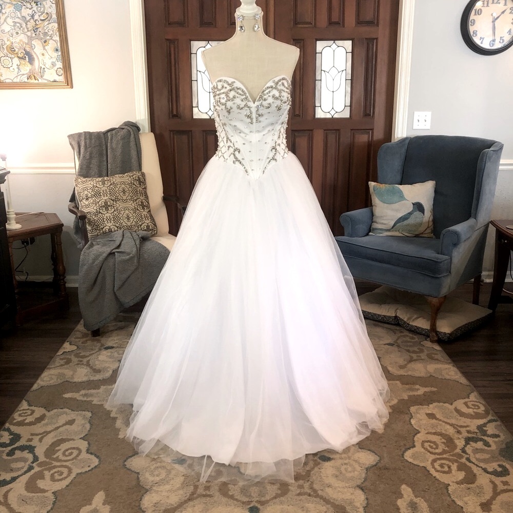 Sz 14 White Sherri Hill Crinoline Ballgown